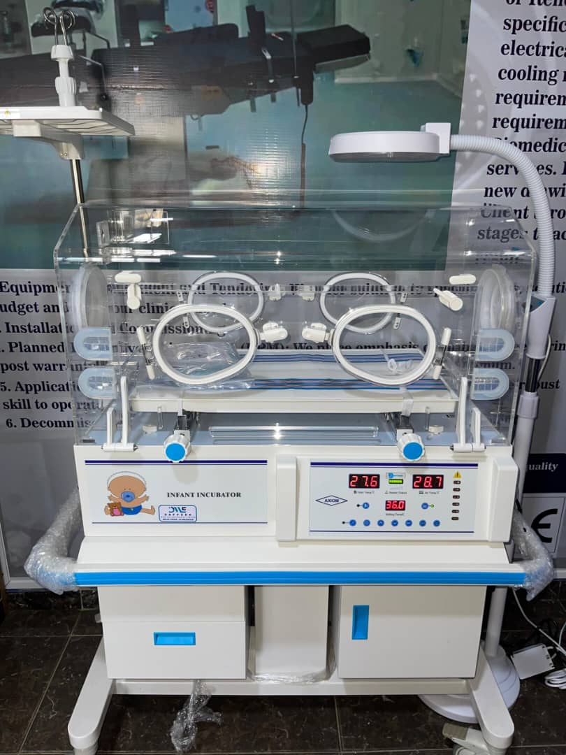 Advanced Neonatal Incubator